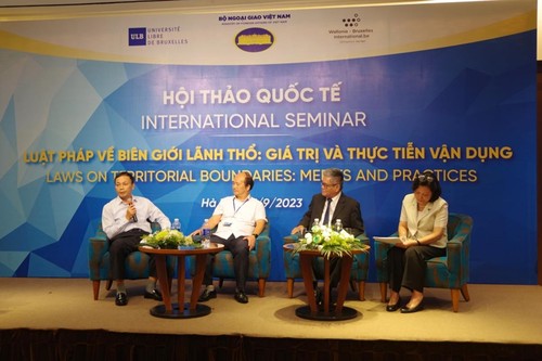 Int'l seminar discusses law on territorial bounderies - ảnh 1