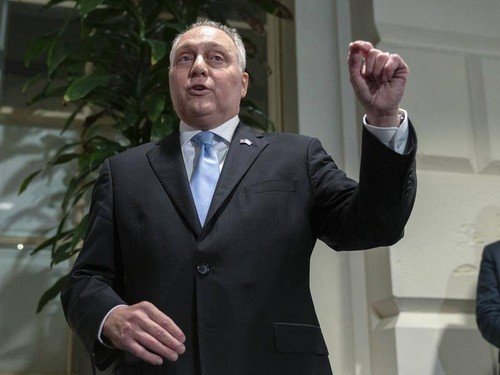 US House speaker nominee Scalise drops out of race, deepening crisis - ảnh 1
