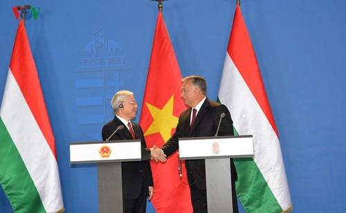 Meningkatkan kerangka hubungan Vietnam-Hungaria ke “Kemitraan Komprehensif” - ảnh 1