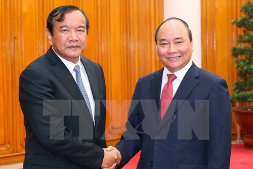 Memperdalam lebih lanjut lagi hubungan tetangga yang baik, persahabatan  tradisional antara Vietnam dan Kamboja - ảnh 1