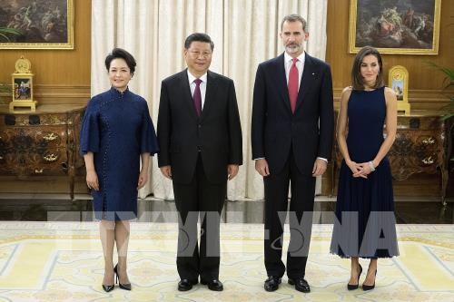 Presiden Tiongkok melakukan kunjungan resmi di Spanyol - ảnh 1