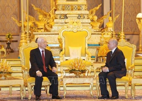 Hubungan Vietnam-Kamboja akan berkembang ke satu ketinggian baru - ảnh 1