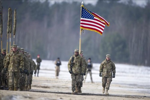 NATO membenarkan akan membangun gudang senjata kepada tentara AS di Polandia - ảnh 1