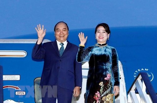 PM Vietnam, Nguyen Xuan Phuc memulai kunjungan resmi di Rumania - ảnh 1
