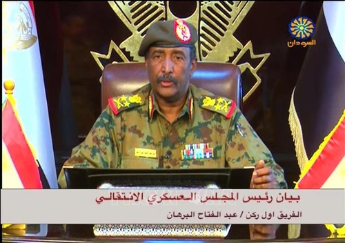 Kudeta di Sudan: Dewan militer berseru supaya mengadakan pemilu dalam waktu 9 bulan - ảnh 1
