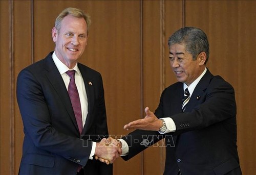 Jepang dan AS memperhebat kerjasama di bidang angkasa luar dan dunia maya  - ảnh 1