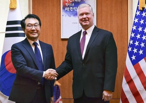 AS dan Republik Korea menegaskan bersedia mengadakan kembali perundingan tentang denuklirisasi dengan RDRK  - ảnh 1