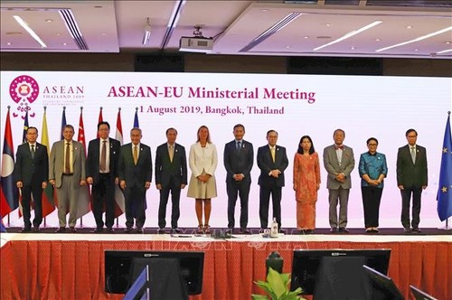 Uni Eropa mengumumkan rencana memperkuat kerjasama keamanan dengan ASEAN - ảnh 1