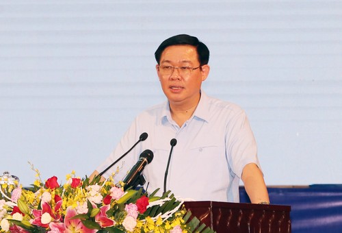 Deputi PM Vuong Dinh Hue membimbing orientasi pengembangan Provinsi Dac Lak - ảnh 1