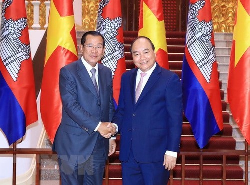Vietnam dan Kamboja mengembangkan hubungan tetangga baik, persahabatan tradisional, kerjasama komprehensif dan berkelanjutan jangka panjang - ảnh 1