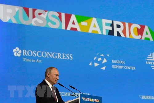 Presdien Rusia menegaskan prioritas dalam mengembangkan hubungan dengan Afrika - ảnh 1