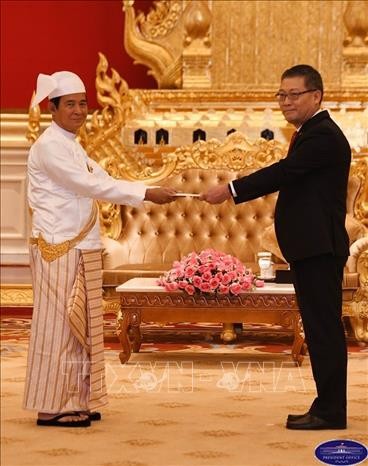 Presiden Myanmar menilai tinggi kerjasama dengan Vietnam - ảnh 1