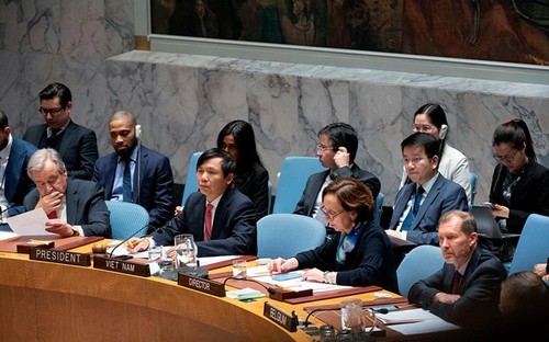 Vietnam mendorong lebih lanjut lagi semua perhatian dan prioritas tentang penguatan multilateralisme dengan sentralitas PBB - ảnh 1