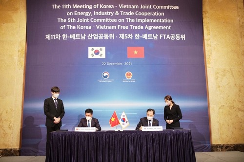 Komite Gabungan Vietnam-Republik Korea Sepakat Dorong Kerja Sama Perdagangan, Industri, dan Energi - ảnh 1