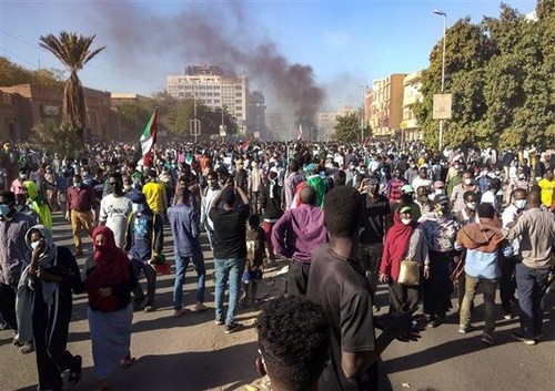 Pemerintah Sudan Investigasi Demonstrasi yang Besar Belakangan Ini - ảnh 1