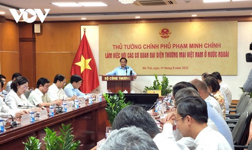 Biro Perdagangan Vietnam Mengembangkan Peranan Sebagai Duta Ekonomi - ảnh 1