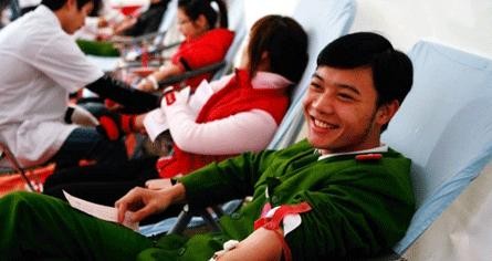 Fast ein Prozent der vietnamesischen Bevölkerung spendet Blut - ảnh 1