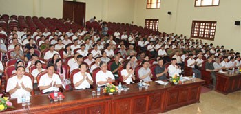Ninh Binh zieht Bilanz von „Lernen und arbeiten nach dem Vorbild Ho Chi Minhs“ - ảnh 1