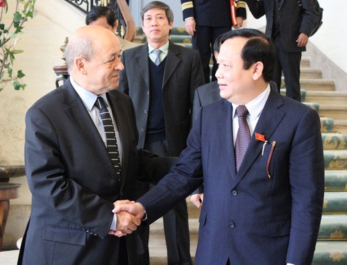 Verstärkung der Zusammenarbeit zwischen Parlamenten Vietnams und Frankreichs - ảnh 1