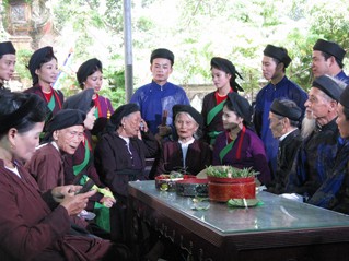 Tag des vietnamesischen Erbes 2012: Entdeckung der Kultur des Roten Flusses - ảnh 1