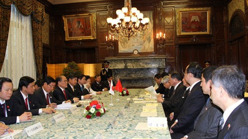  Parlamentspräsident Nguyen Sinh Hung ist in Japan zu Gast - ảnh 1