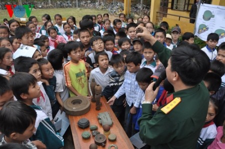 Erziehung zur Minen-Bekämpfung in der Provinz Lang Son - ảnh 1