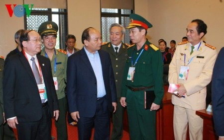 Vize-Premierminister Nguyen Xuan Phuc überprüft Sicherheitsvorkehrungen für IPU-132 - ảnh 1