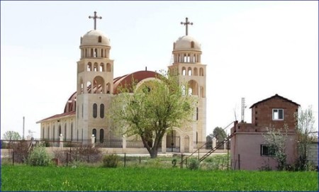 IS verübt Bombenanschlag auf eine katholische Kirche in Syrien - ảnh 1