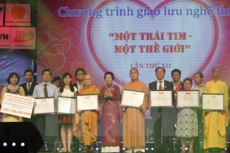 Veranstaltung zum 35. Jahrestag der Menschen mit Behinderungen in Vietnam - ảnh 1