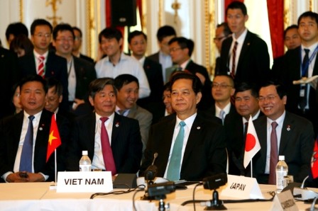 Premierminister Nguyen Tan Dung nimmt am 7. Mekong-Japan-Gipfeltreffen teil - ảnh 1