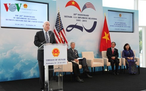 Feier zum 20. Jahrestag der Normalisierung der Vietnam-USA-Beziehung in Washington - ảnh 1