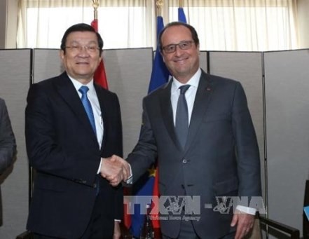 Vietnam und Frankreich intensivieren Zusammenarbeit in Bereichen Sicherheit und Wirtschaft - ảnh 1