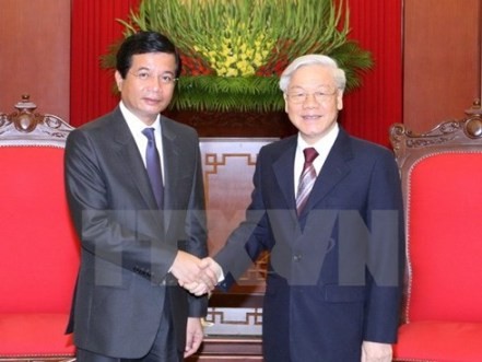 KPV-Generalsekretär Nguyen Phu Trong führt Abschiedstreffen mit dem laotischen Botschafter - ảnh 1