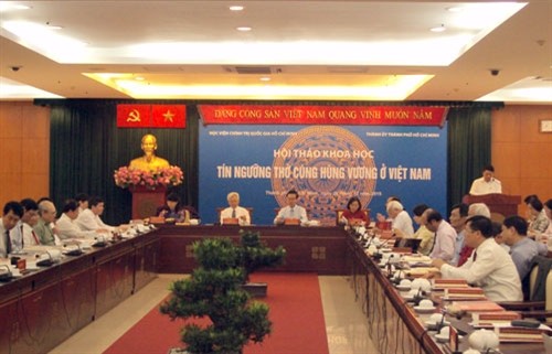 Das Ritual zur Verehrung der Hung-Könige hält die vietnamesische Gemeinschaft zusammen - ảnh 1