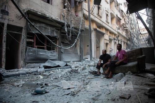Syrien: Schwere Luftangriffe in Aleppo nach dem Ende der Waffenruhe - ảnh 1