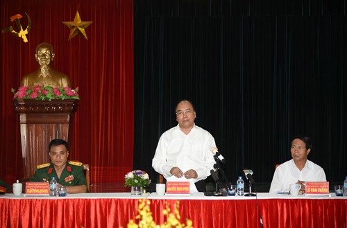 Premierminister Nguyen Xuan Phuc besucht Betrieb der Kriegsversehrten in Hai Phong - ảnh 1