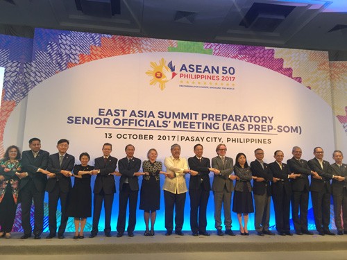 Gemeinsame ASEAN-Konsultation zur Vorbereitung für den 31. ASEAN-Gipfel - ảnh 1