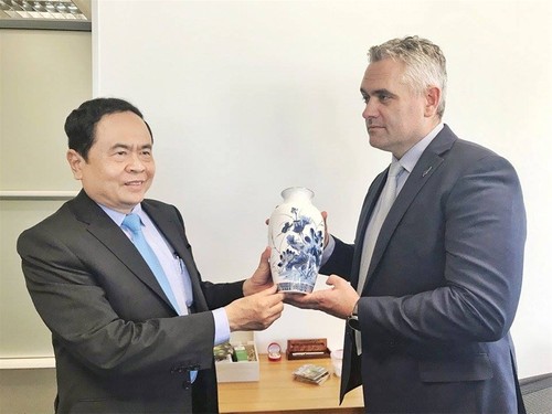 Beziehung zwischen Vietnam und Neuseeland soll auf die strategische Partnerschaft gebracht werden - ảnh 1