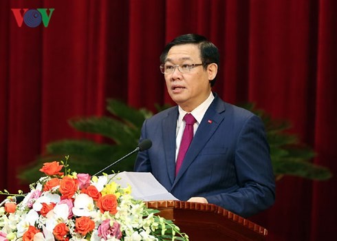 Vize-Premierminister Vuong Dinh Hue nimmt an der Feier zum 150. Geburtstag von Phan Boi Chau teil - ảnh 1