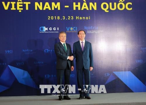 Südkoreas Präsident Moon Jae-in beendet Besuch in Vietnam - ảnh 1