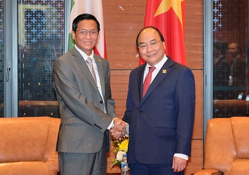 Premierminister Nguyen Xuan Phuc empfängt Vize-Präsident Myanmars - ảnh 1