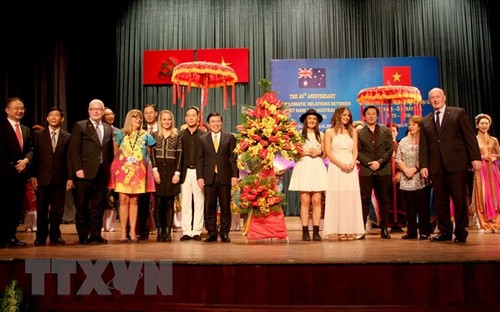 Feier zum 45. Jahrestag der Aufnahme diplomatischer Beziehung zwischen Vietnam und Australien - ảnh 1