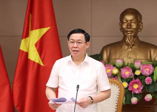 Vize-Premierminister Vuong Dinh Hue leitet Sitzung der Abteilung für Preiskontrolle  - ảnh 1