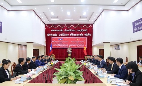 Zusammenarbeit zwischen den Gerichtssystemen Vietnams und Laos ist Tag für Tag effizienter - ảnh 1