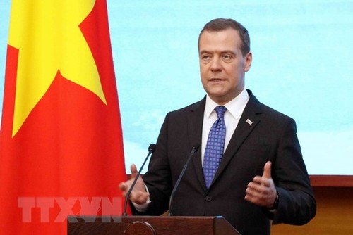 Russlands Premierminister Medwedew beendet den offiziellen Besuch in Vietnam - ảnh 1
