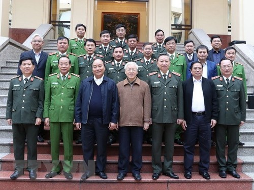 KPV-Generalsekretär, Staatspräsident Nguyen Phu Trong nimmt an der Sitzung der Parteileitung der Polizei teil - ảnh 1