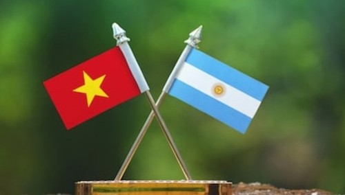 Delegation des vietnamesischen Parlaments besucht Argentinien - ảnh 1