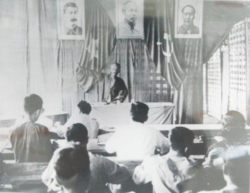 Archivbilder über Präsident Ho Chi Minh - ảnh 10
