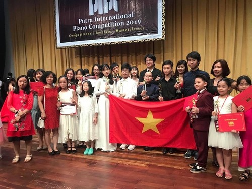 Vietnam gewinnt viele Preise bei "Putra International Piano Competition" - ảnh 1