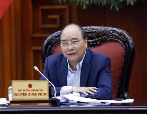 Premierminister Nguyen Xuan Phuc leitet Sitzung der Unterabteilung für Wirtschaft und Gesellschaft - ảnh 1